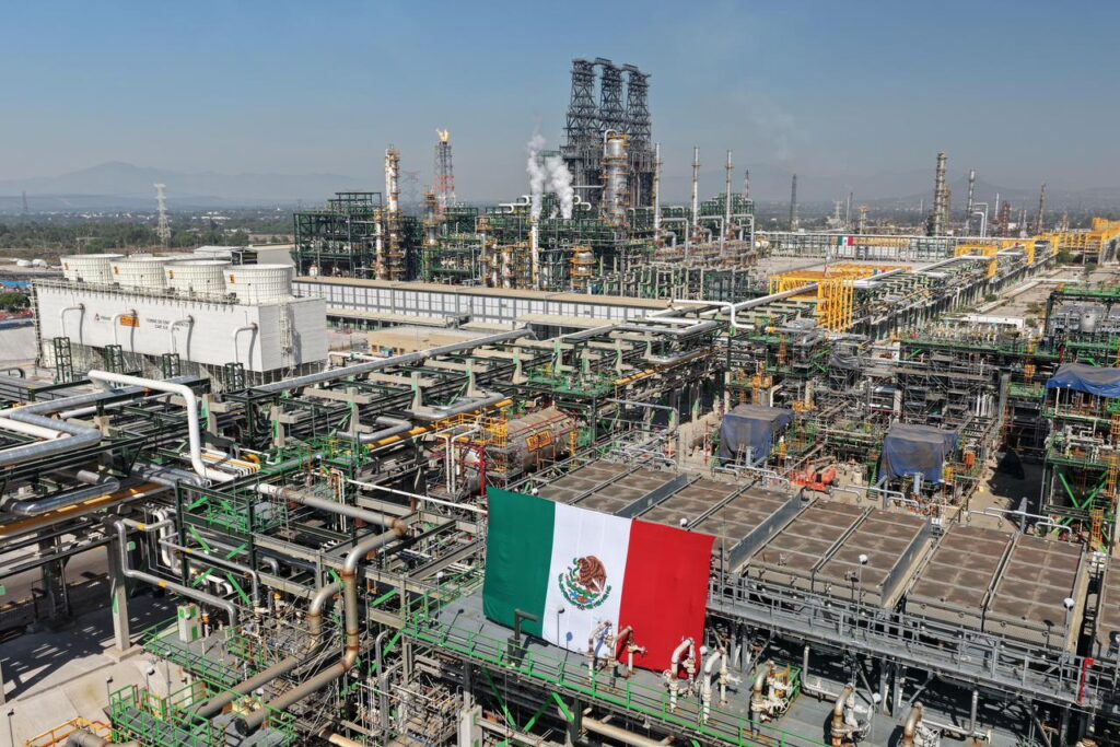 En el cruce del petróleo y la geopolítica: México, Cuba y Estados Unidos En el cruce del petróleo y la geopolítica: México, Cuba y Estados Unidos