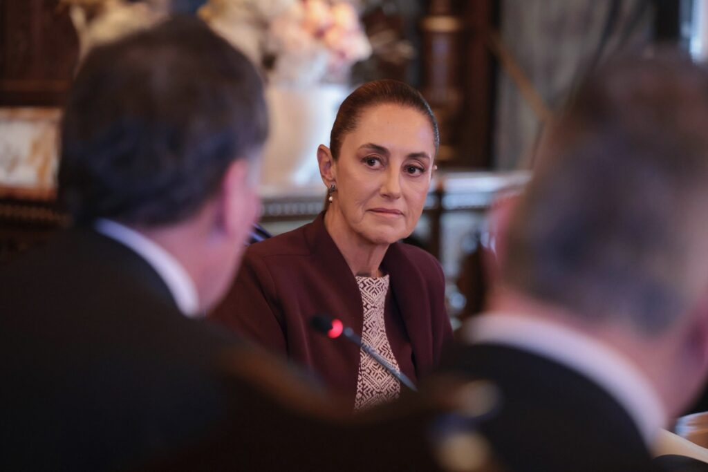 Sheinbaum recortará a pensiones de exfuncionarios en México